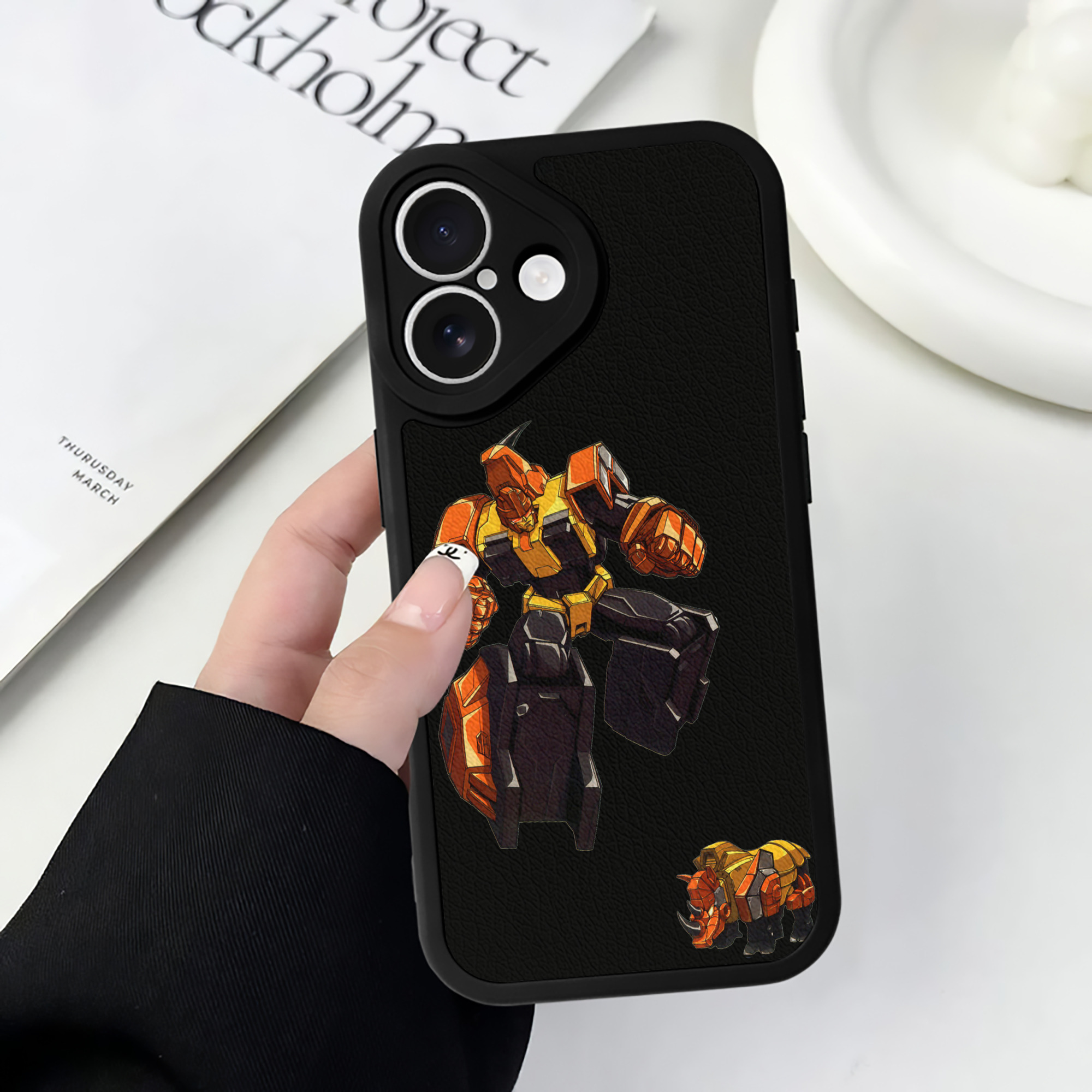 （画像用）  【iPhone 16シリーズ対応】シリコンスマホケース（レザー調） 材質：シリコン
